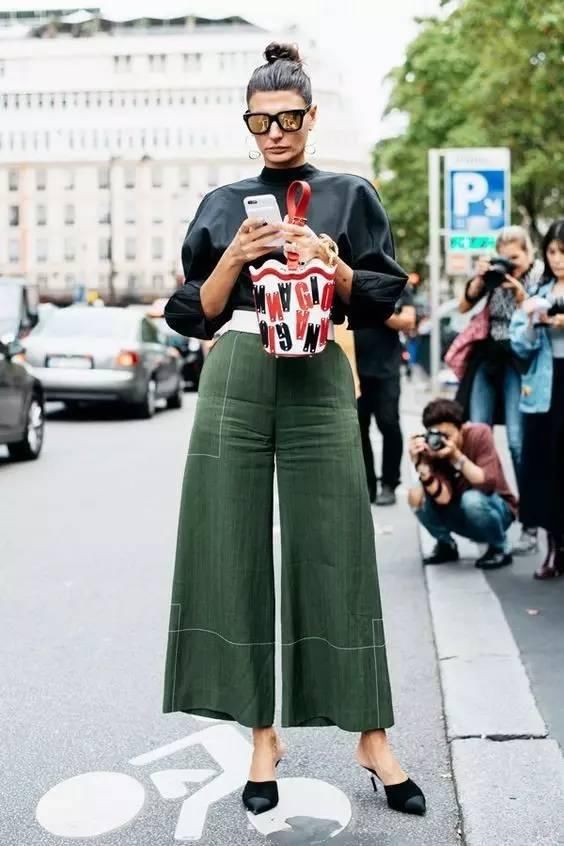 鞋子穿不对，阔腿裤再美也白费!