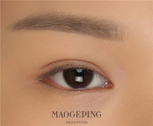 学会这样画眼妆，妹纸们都能拥有超迷人电眼