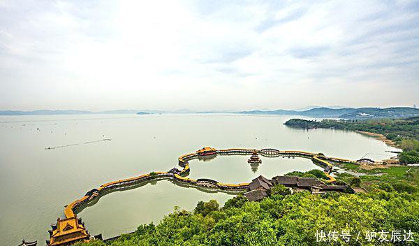 中国经济实力最强的一座二线城市, GDP远超西安等六座新一线城市