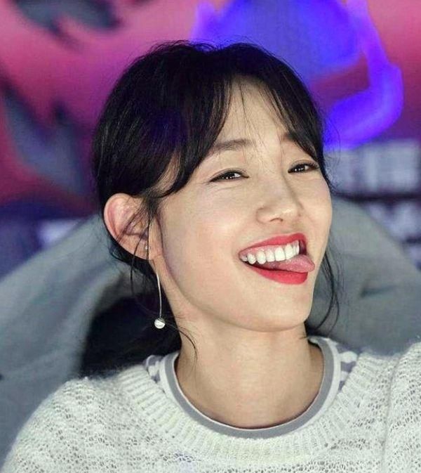 白百何豁出去了，踩14厘米“细针”凹造型，网友：为了美不要命啦