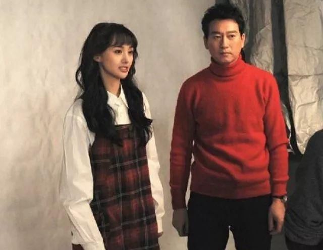 爽爸突发微博怒斥“造谣无下限”，网友一脸懵逼:郑爽怎么了?