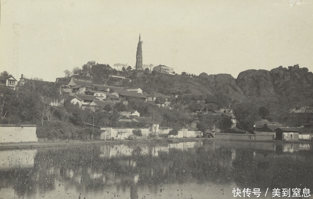老照片:100年前的杭州西湖 你觉得现在还看还是100年前好看呢?