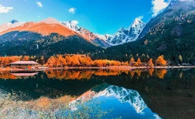  「叫板」四川敢叫板九寨沟和稻城亚丁的小城，美得惊人却很低调