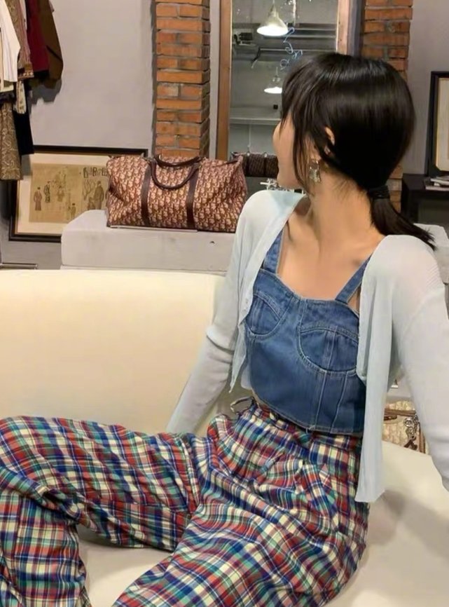 【造型的高级】今年不流行打底裤,突然火起来的“肥宅裤”又是什么鬼?明星都爱