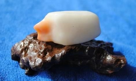 新疆捡石头的最美季节到了，这17个寻宝的地方你知道吗？