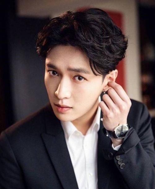  「过于宽大」男生公认＂巨丑＂的3种鼻型，会很拉低颜值不受欢迎，看你有没有