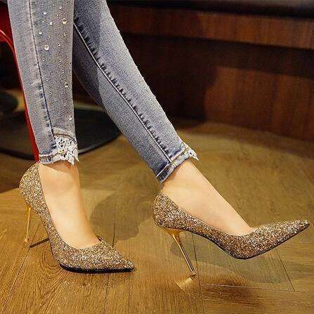 性感和优雅的结合, 6款明星同款尖头高跟鞋, 让女汉子秒变女神范