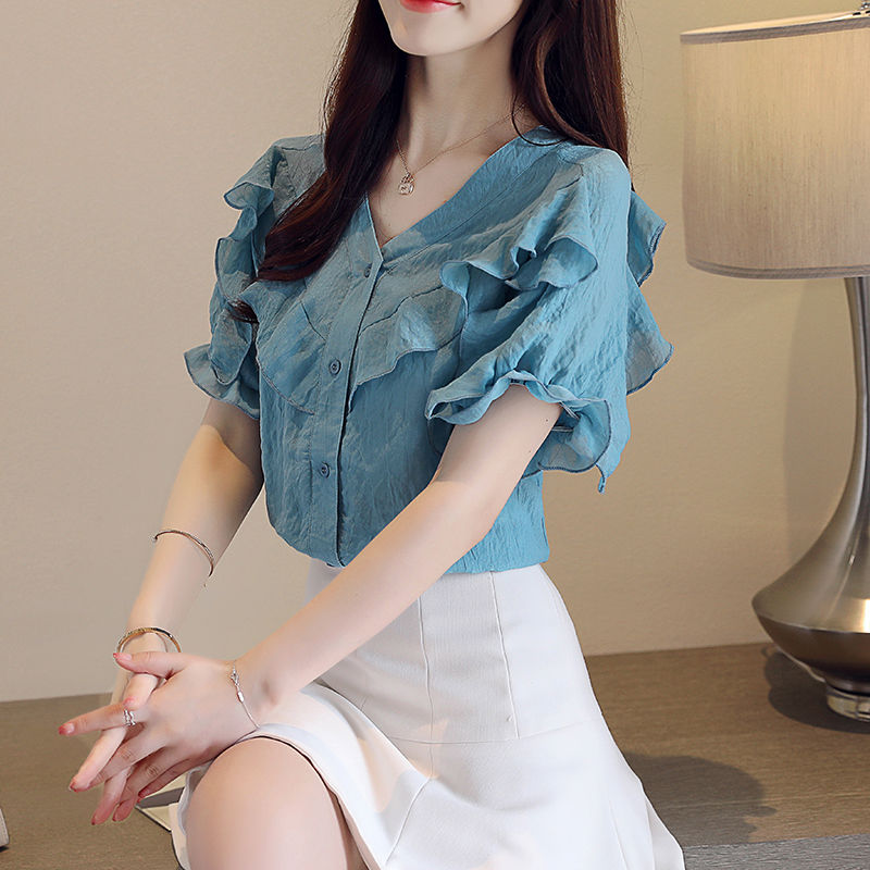 难怪老婆入秋也不穿连衣裙，原来是这“雪纺衫”，已经美成了风景