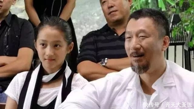 『格格』95后小花暗战:谈恋爱的“京圈格格”能干过受章子怡提携的她吗?