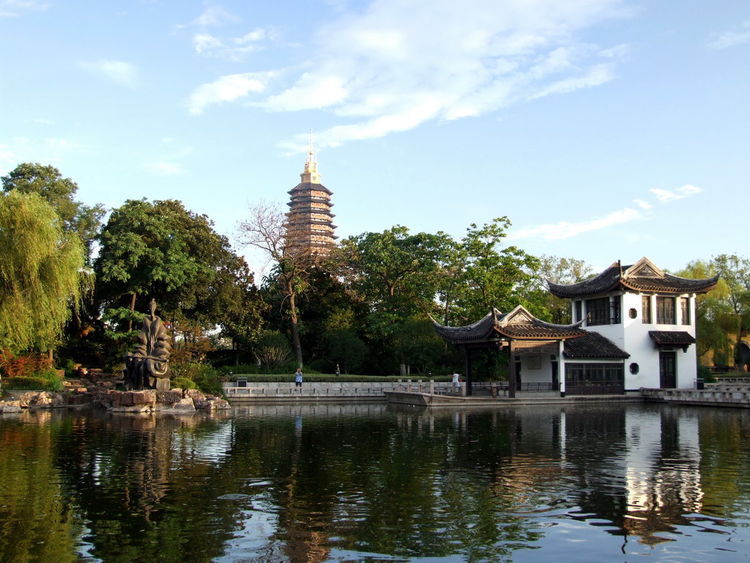 江苏最具“危机感”的城市，本该直追无锡，却长期被南通“遏制”