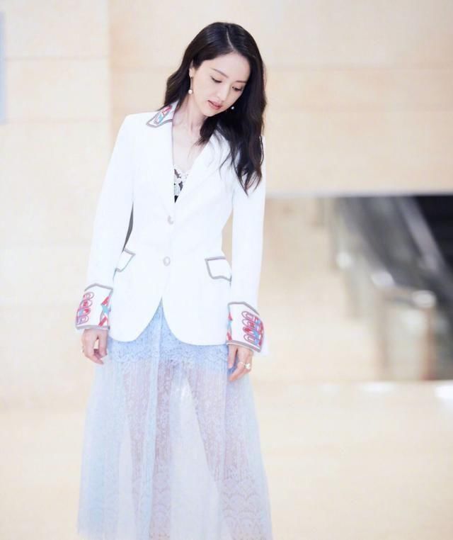 曼妙身姿太惹眼了