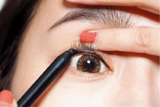 谁说整容既脸僵？拿下李敏镐收服朴叙俊的朴敏英，靠一张初恋脸成