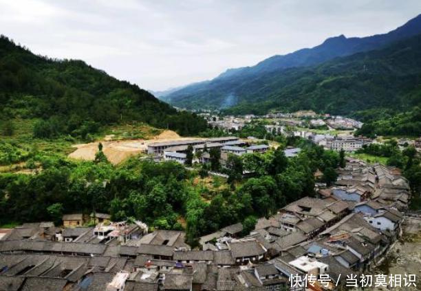 中国最“特别”的古镇,一脚跨三省?游客:一条街道吃遍三省小吃