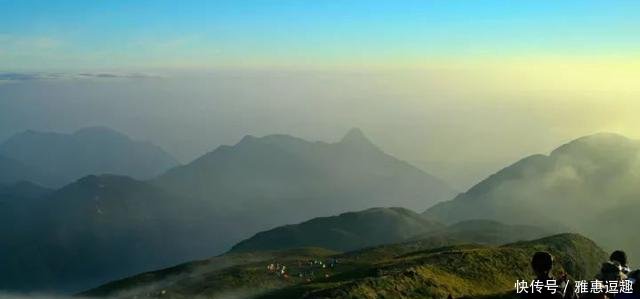 广西的邻居湖南, 有一座离天空最近的小城……