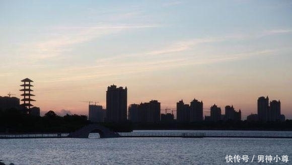  张家港@当年无锡为什么要弃张家港而择宜兴？