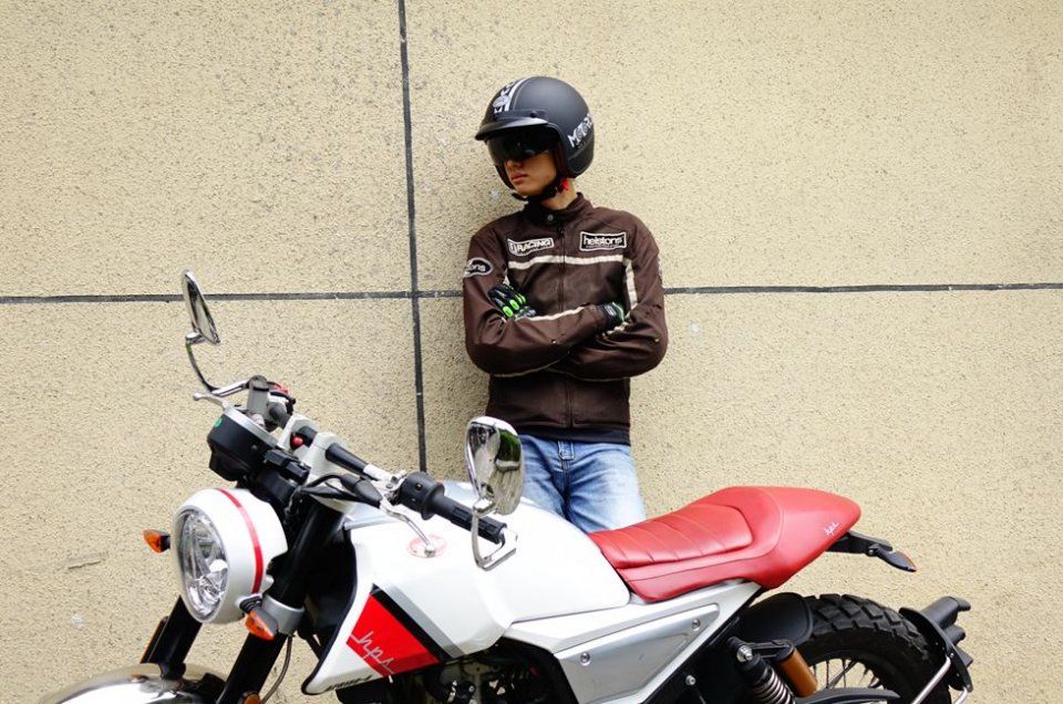 磨砂复古头盔ECE认证，带内置镜片+帽檐，238限量抢购，还有大礼