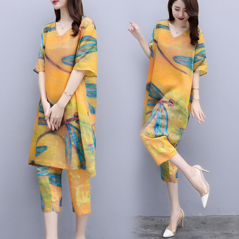 一种适合70后的七分裤套装，比裙子方便，比短裤优雅，巨显瘦