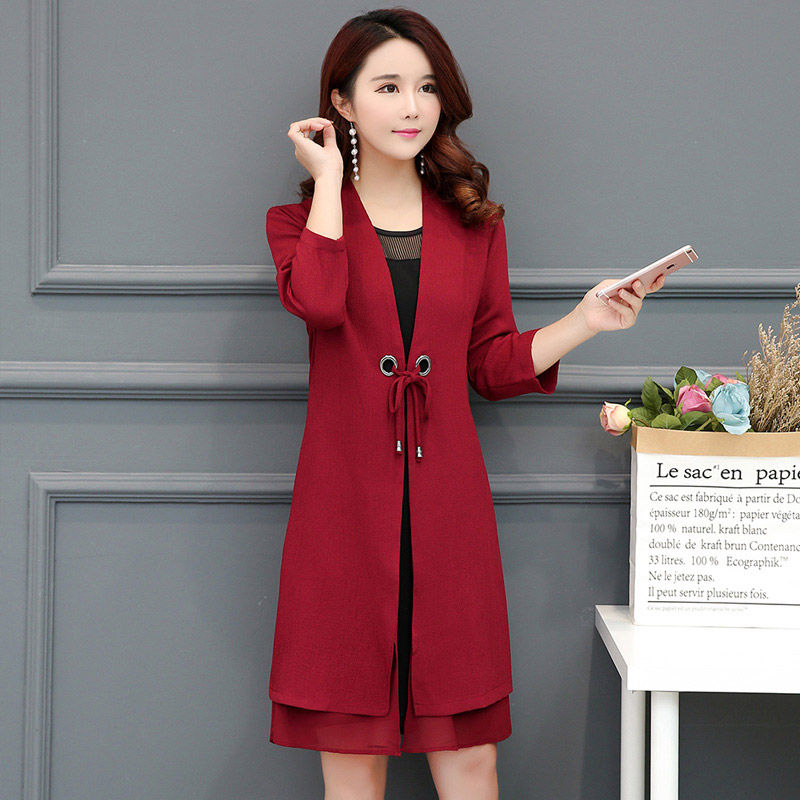 秋天渐渐来了，是时候备好秋装，这几款连衣裙好看又不贵，太迷人