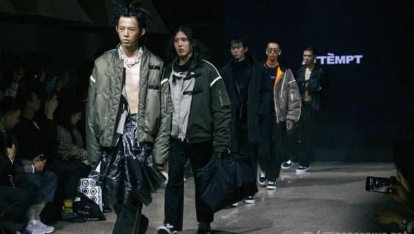  『很火』中国十大最受欢迎潮牌 很多牌子你不一定认识但很火