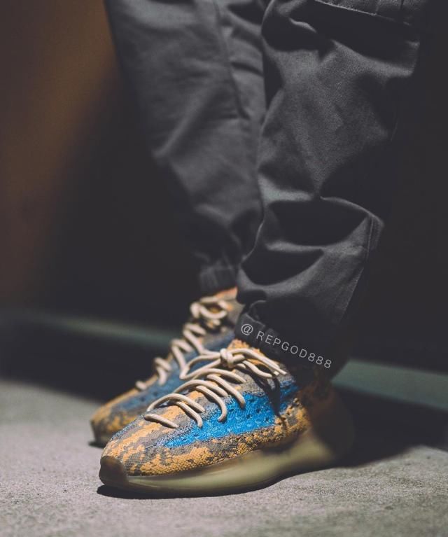  [发售]全新满天星 Yeezy 380 上脚照来了！颜值一言难尽...