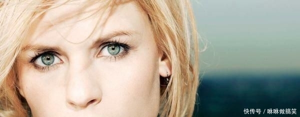 「不想」拒演《泰坦尼克号》，曾是小李子第6任女友，怕尴尬还是不想演？