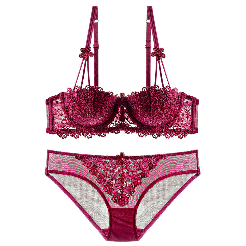 轻熟女看一眼就喜欢上的文胸，性感撩人又舒适亲肤，还让老公尖叫