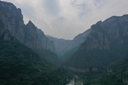 除了郑州、洛阳，河南还有一个城市，为了一座山你也必须得去看看