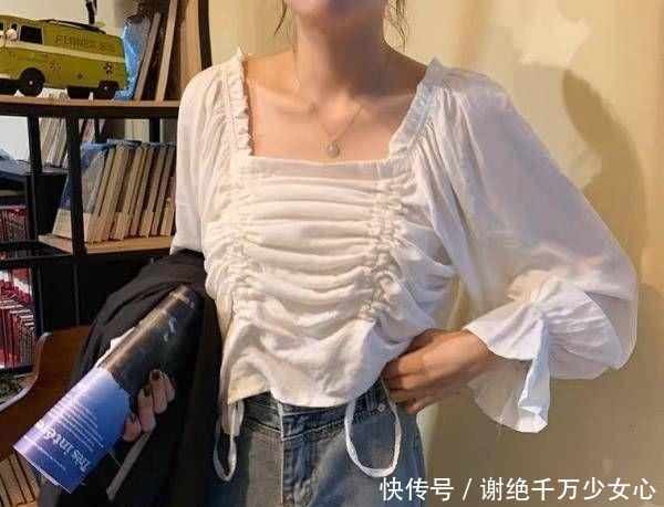『款式的短上衣』占据时尚圈半壁江山的单品,显高又显瘦,短款上衣竟如此火爆?