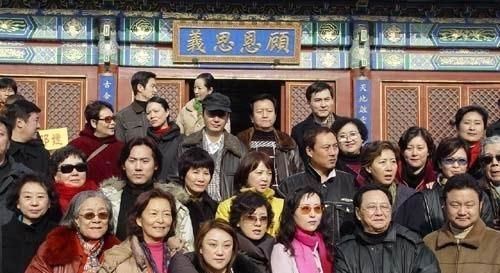  #老照片#陈晓旭这么美原来她有一个高颜值妈妈几张老照片看尽她简短一生