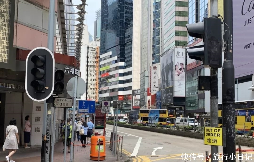 大陆游客疑惑：为何我们只能去香港一周，外国人却能待数月之久？