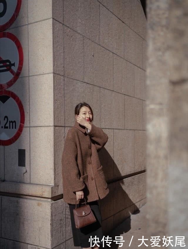  春装■基础款春装怎样穿才好看？五种风格优雅穿搭，时尚减龄又显气质