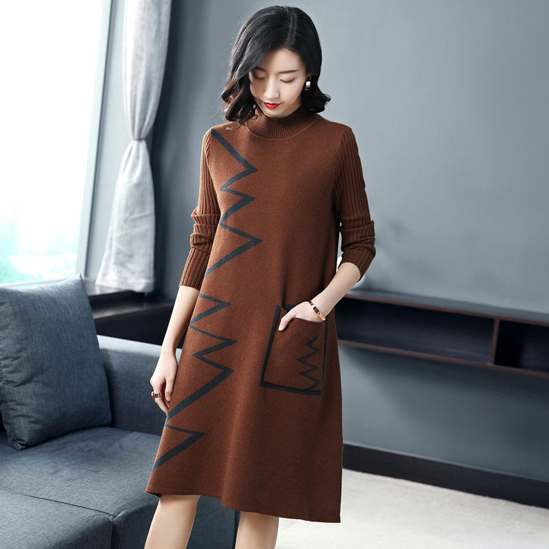 下个月连衣裙该冷了,建议穿这几款毛衣裙,上身超显嫩美瘦