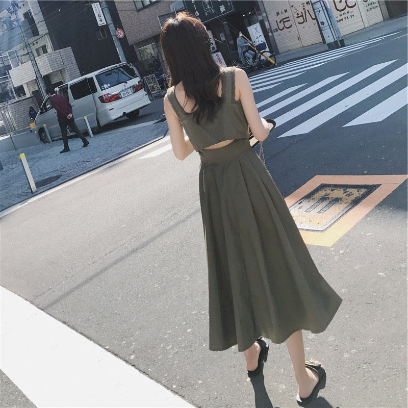 女人大胆最漂亮?“流氓裙”直接穿出门，性感迷人美丽青春