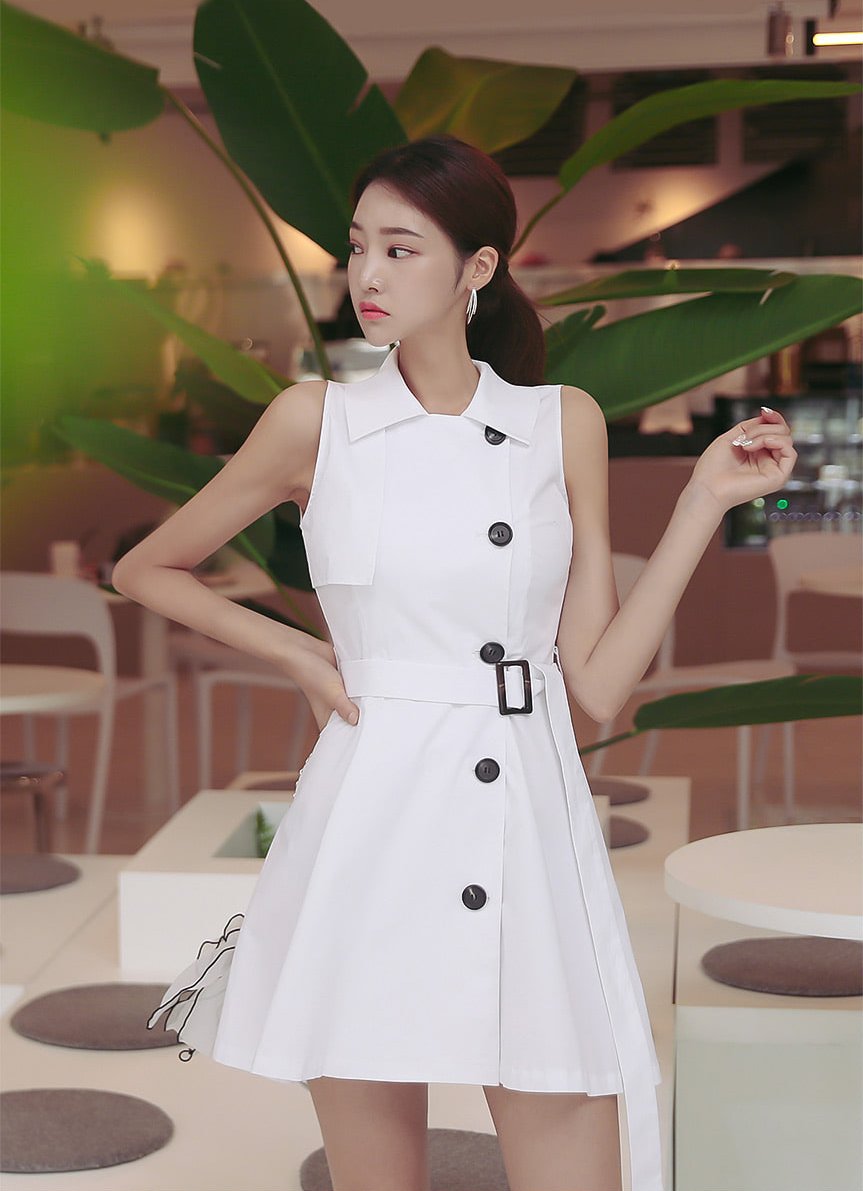 卡马雷珍珠白翻领衣裙