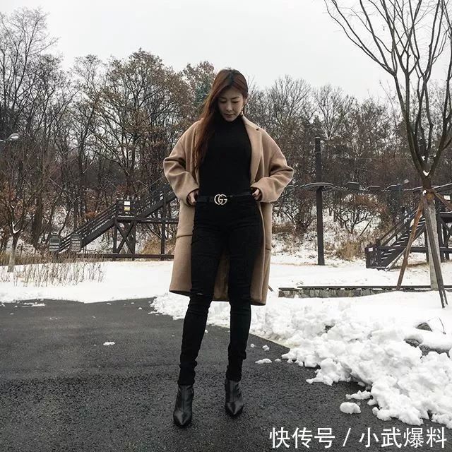 40岁辣妈身材完爆18岁少女，翘臀马甲线诠释健身女人有多美！