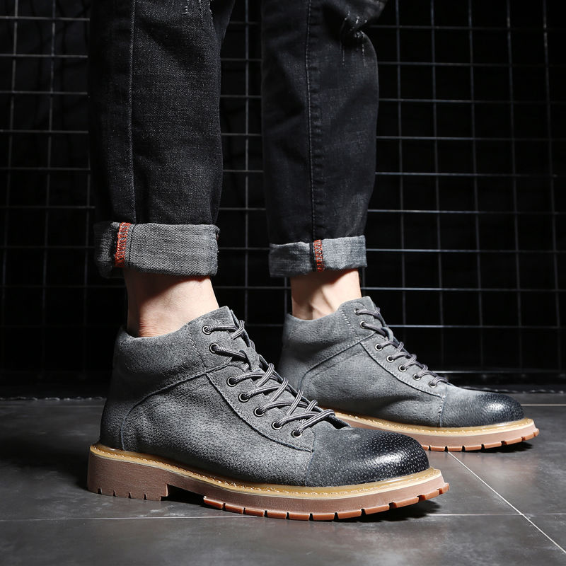 新发现一种“军靴”一夜飚红，耐穿时尚不累脚，尤其适合70男人