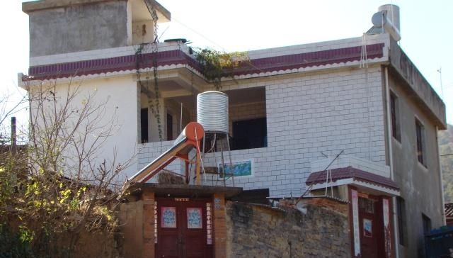  太阳能@十年前被“热捧”的太阳能，还没过几年，却被农民“抛弃