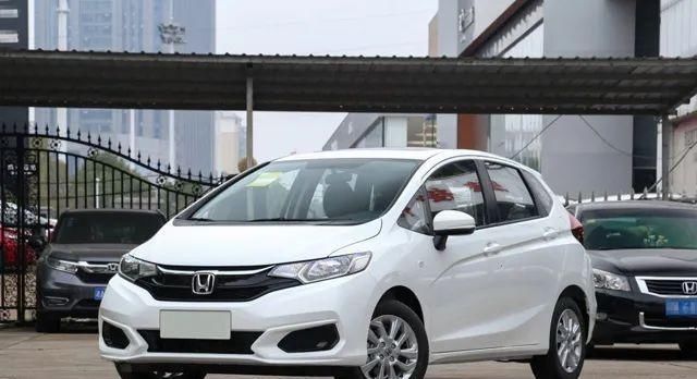 「万级」10万级的两厢车怎么选?从这3个维度选择,一定有你喜欢的