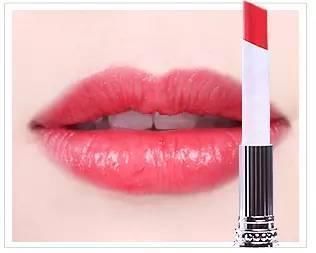 砖红色，吃土色已经OUT了!水红色口红颜色才是今年秋天的流行色