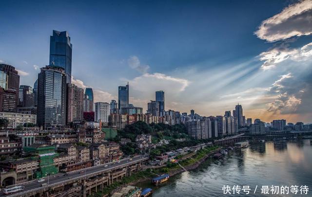 重庆,只要去旅游一次还想再去的城市,夜景最值得一看