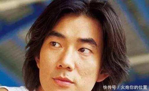 『歌坛中』他一生只钟爱一人,出道29年零绯闻,儿女双全,连"狗仔"都难挖料