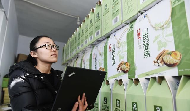 未来10年的农村，不打工有哪些挣钱路子？这三个就不错