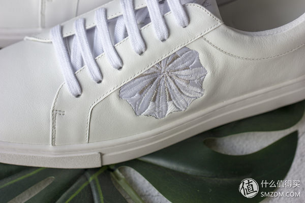 【好物分享】 篇十:方头AJOY SAHU小白鞋，穿出与众不同style!