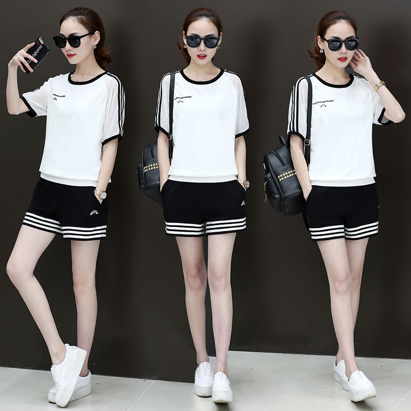 女人穿上这些衣服，瞬间爱上健身!去健身房养颜很吸晴