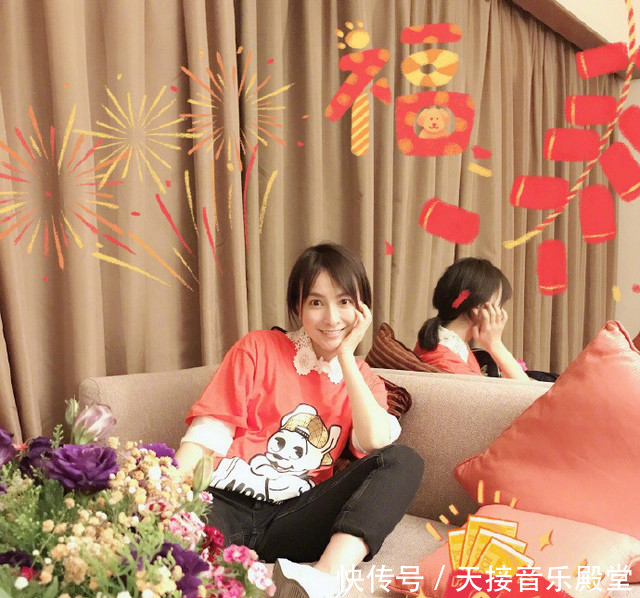 吴昕晒美照过年身穿红衣年味满满,肤白貌美调