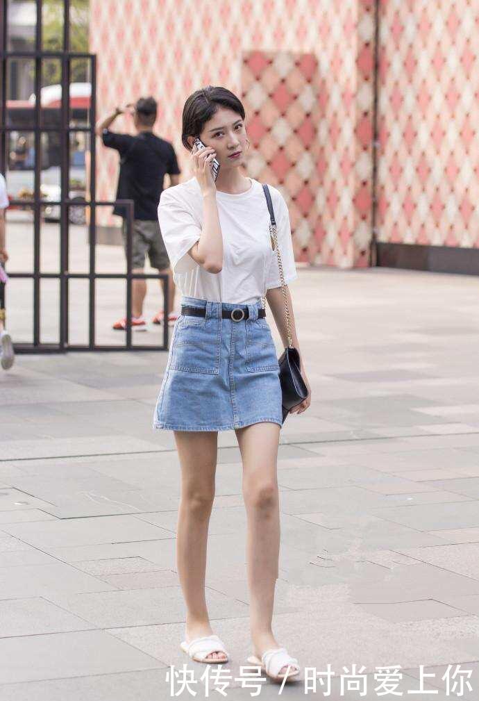 素人街拍： 超短裤尽显白皙美腿,图二小姐姐牵动直男的心