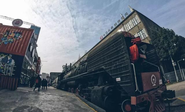 这个公园被外媒评为中国的“伦敦西区”，谁曾想它过去却是个工厂