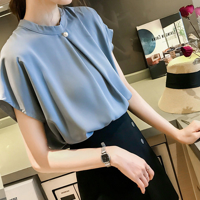 刚立秋，这种“秋衫”就火了，老婆一下买五件，洋气到飞起来