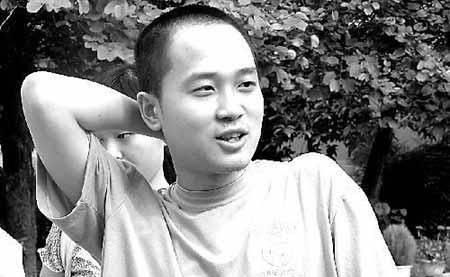  #参加高考#高考狂人张非，高考4次，一次复旦一次北大，两次清华，后来如何