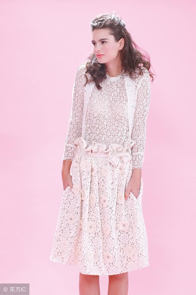 臀部丰满的女生，避免这样穿裙子